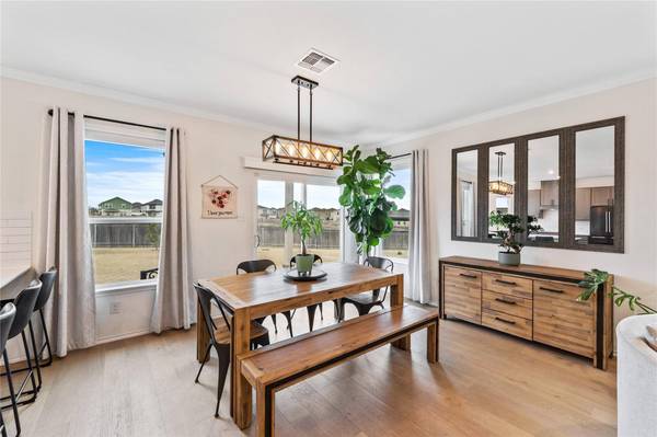 517 Barbary Coast CV, Jarrell, TX 76537