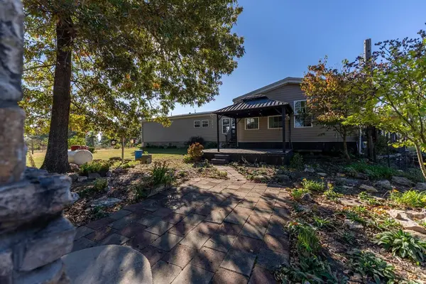 457 Banks Road, Hardy, AR 72542