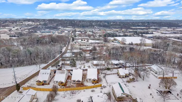 5413 Harris St, Knoxville, TN 37921