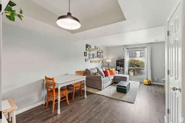 88 W 50 S #V2, Centerville, UT 84014