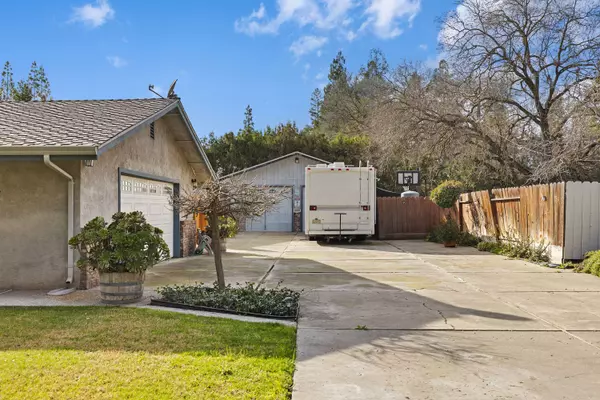 8607 Treasure Ave, Stockton, CA 95212-1414