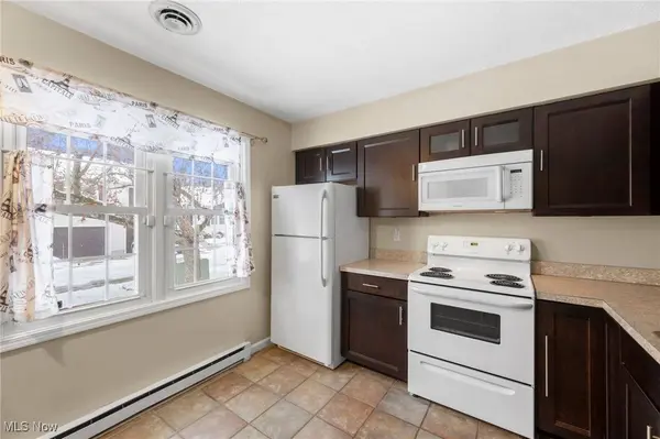 5236 Creekside BLVD #L50, Brunswick Hills, OH 44212