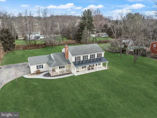 813 HAPPY CREEK LN, West Chester, PA 19380