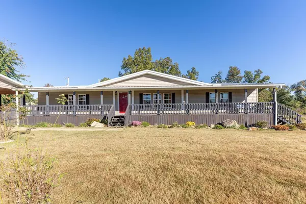 457 Banks Road, Hardy, AR 72542