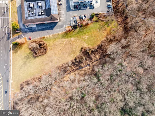 330 MARTER AVE, Moorestown, NJ 08057