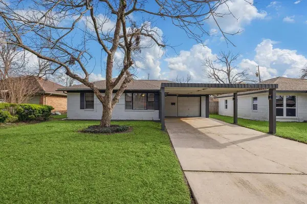 718 E 43rd ST, Houston, TX 77022