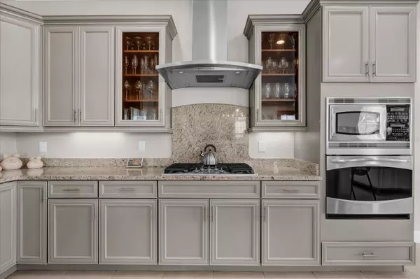 1064 CASTLE PINES CT, Reunion, FL 34747