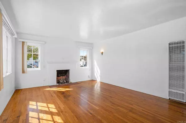 2250 Froude ST, San Diego, CA 92107