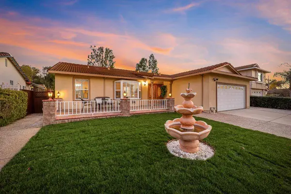 2618 Toy LN, San Jose, CA 95121