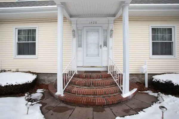 1420 New Boston Road, Fall River, MA 02720