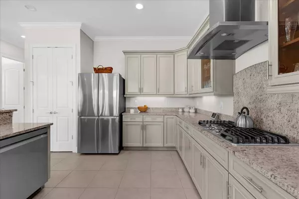 1064 CASTLE PINES CT, Reunion, FL 34747