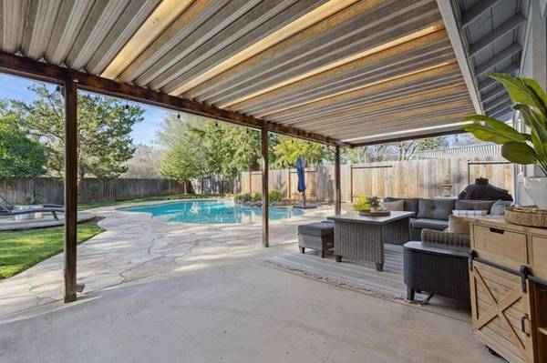 1533 Pine Valley CIR, Roseville, CA 95661