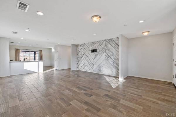 1814 Hermosa Avenue, Tulare, CA 93274