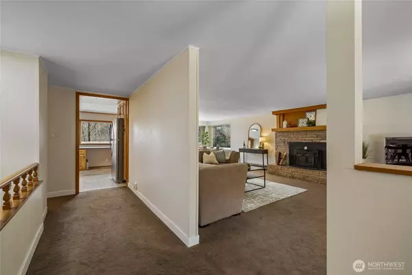 18215 Herron RD NW, Lakebay, WA 98349