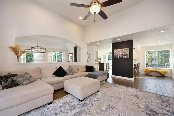 20641 Sunny Hills DR, Colfax, CA 95713