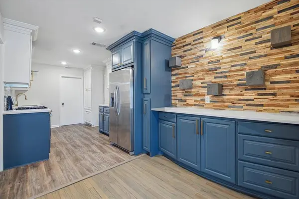 718 E 43rd ST, Houston, TX 77022