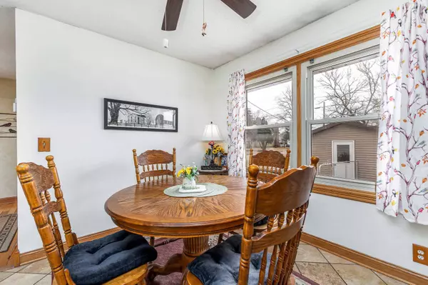 232 E Benton Avenue, Stockton, IL 61085