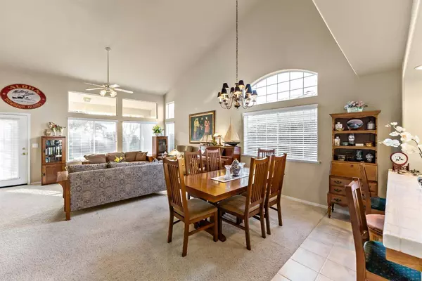 182 N Wathen AVE, Clovis, CA 93611