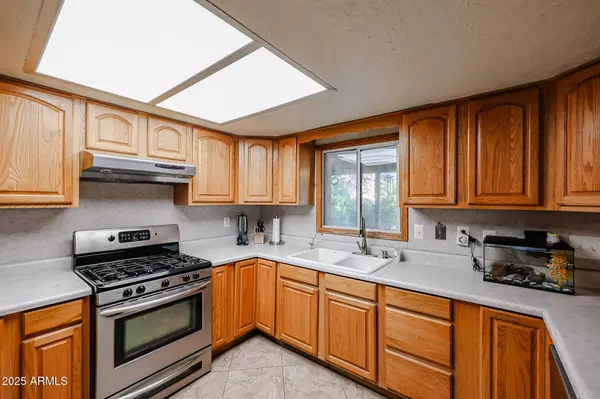 19013 N 18TH Avenue, Phoenix, AZ 85027