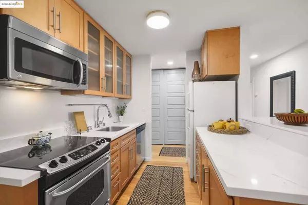 645 Chetwood St #107, Oakland, CA 94610