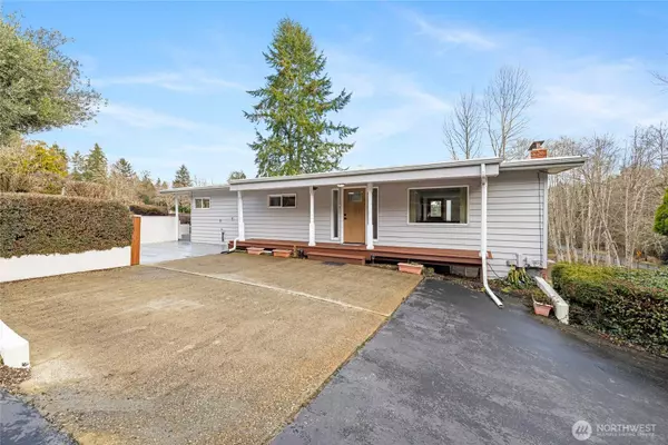 18215 Herron RD NW, Lakebay, WA 98349