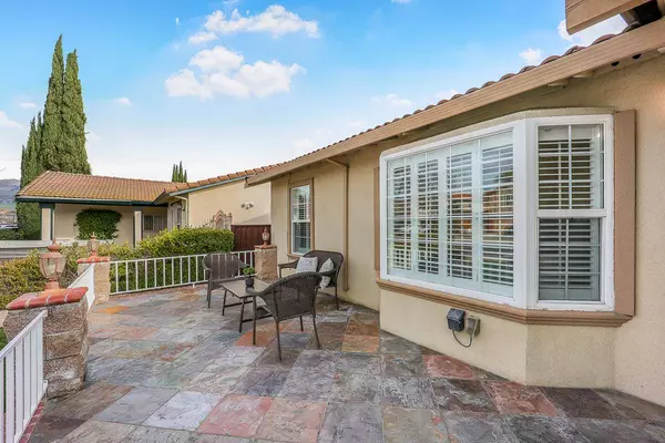 2618 Toy LN, San Jose, CA 95121