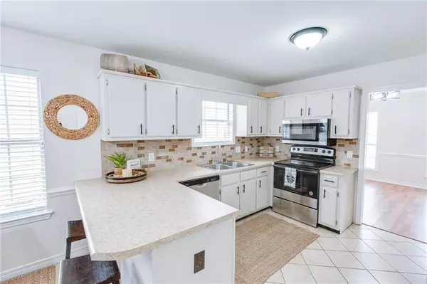 6608 Heritage Trace DR, Mobile, AL 36695