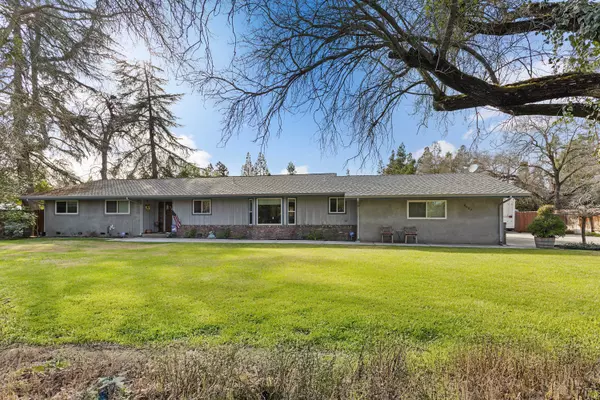 8607 Treasure Ave, Stockton, CA 95212-1414