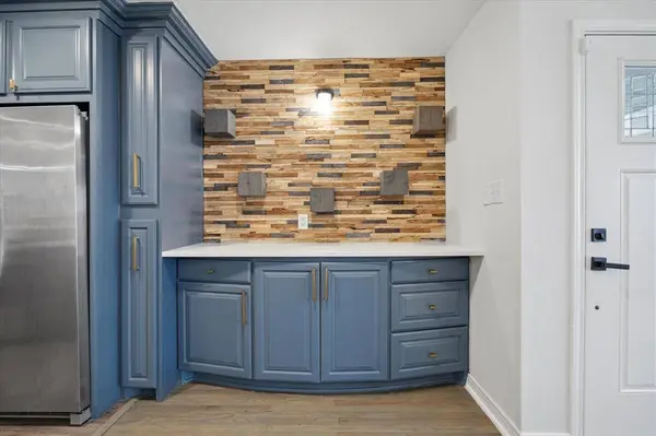 718 E 43rd ST, Houston, TX 77022