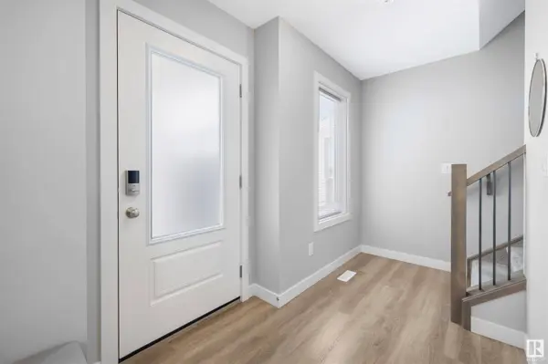 994 STILLWATER BV NW, Edmonton, AB T6M 1M8