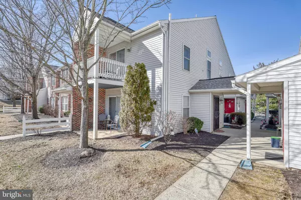 5807-I HIDDEN LAKE DR, Harrisburg, PA 17111