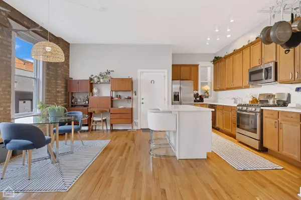 839 N Marshfield AVE #1W, Chicago, IL 60622