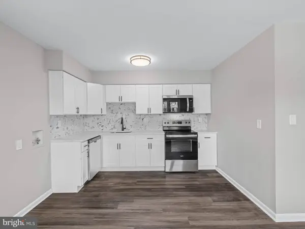 1095 WOODLAWN AVE, Pasadena, MD 21122