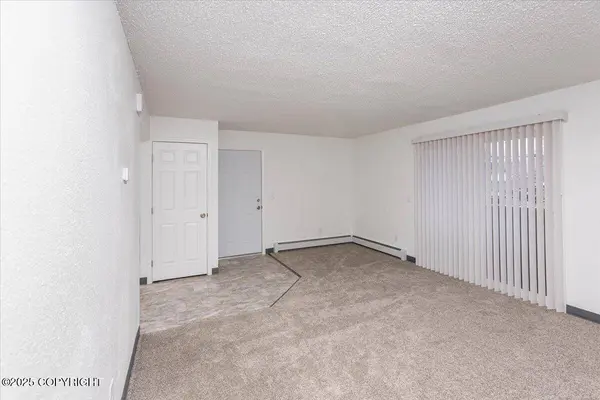 825 N Bliss ST, Anchorage, AK 99508