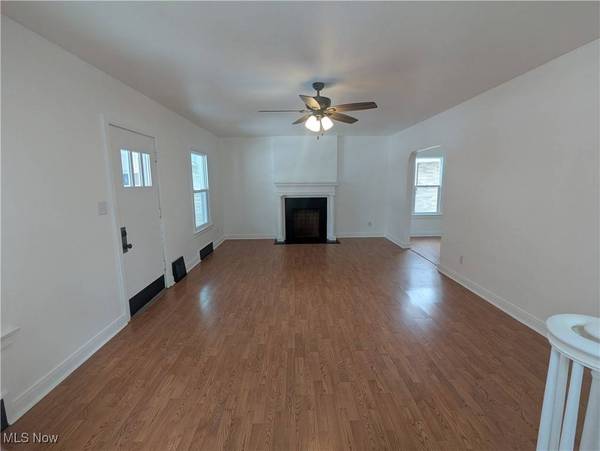 1104 Pearl ST, Martins Ferry, OH 43935