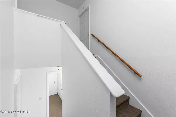 825 N Bliss ST, Anchorage, AK 99508