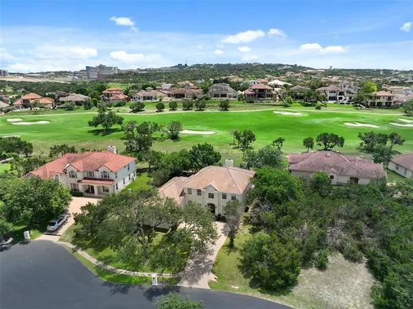 23 Hightrail WAY, The Hills, TX 78738