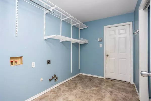 217 Juniper Ridge Court, Desoto, TX 75115