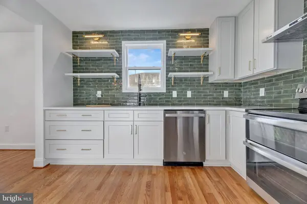 6121 AUTH RD, Suitland, MD 20746