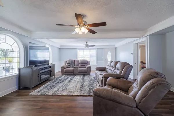 3037 Lonnie Grimsley Road, Adel, GA 31620