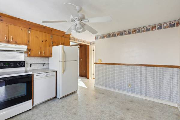 85 Wayside RD, Portland, ME 04102