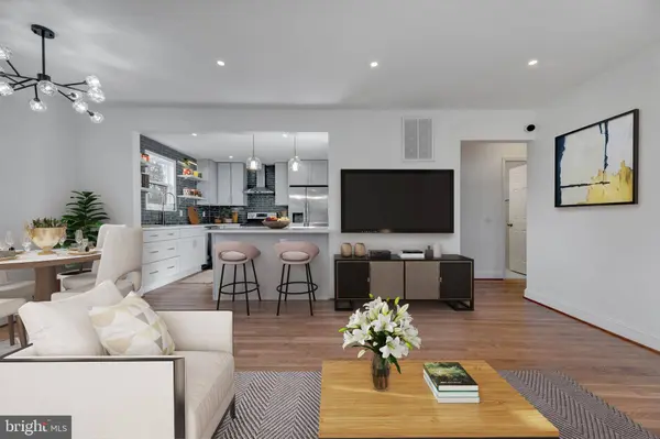 6121 AUTH RD, Suitland, MD 20746