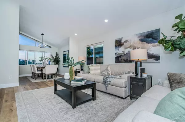 6343 Oakridge Rd, San Diego, CA 92120