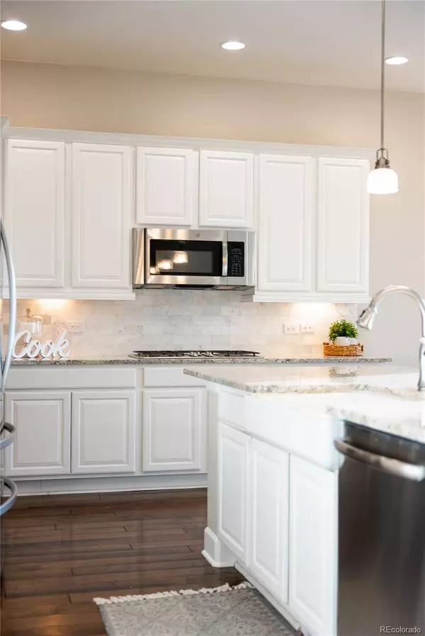 9587 Kentwick CIR, Englewood, CO 80112