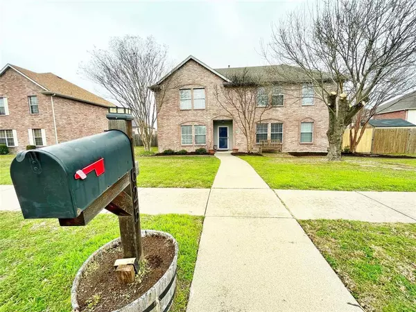 625 Arbor Drive, Cedar Hill, TX 75104