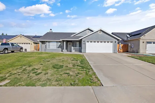 3632 E School Court, Visalia, CA 93292