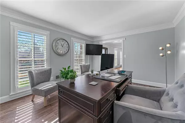 6055 Courtside DR, Peachtree Corners, GA 30092