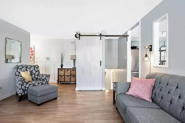 228 Faldale Close NE, Calgary, AB T3J 1V9