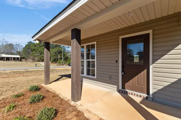 7 Jackson Square Dr., Hattiesburg, MS 39402