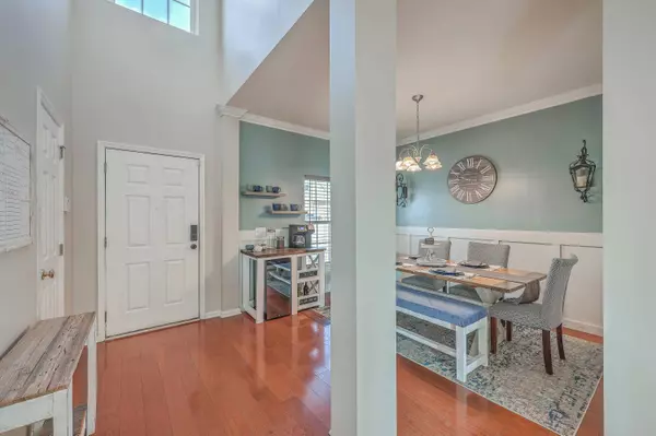 304 Lakewind Dr, Moncks Corner, SC 29461